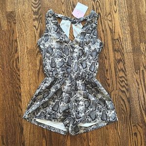 NWT Blue Blush snake print romper